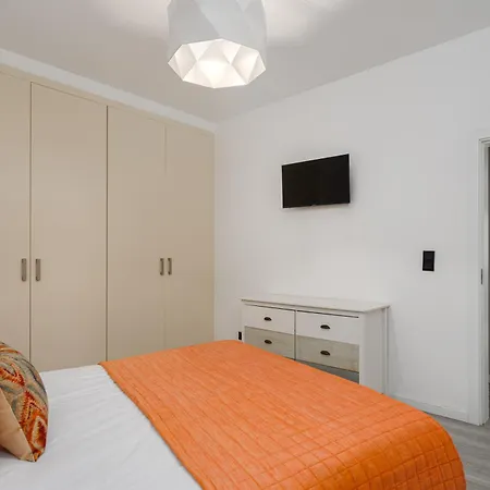 Serenia House - Two-bedroom By Wanderlust Madeira * Funchal (Madeira)